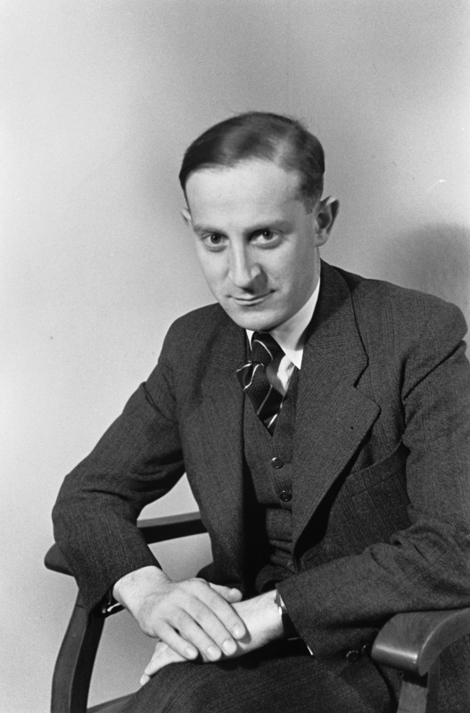 Ernst Gottfried Lowenthal, Oktober 1936