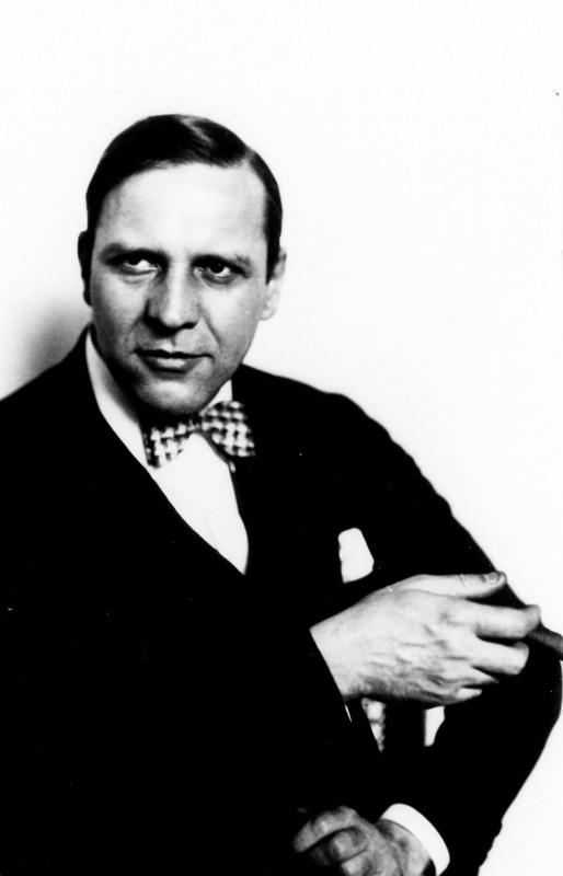 Bernhard Diebold, Porträt mit Zigarre